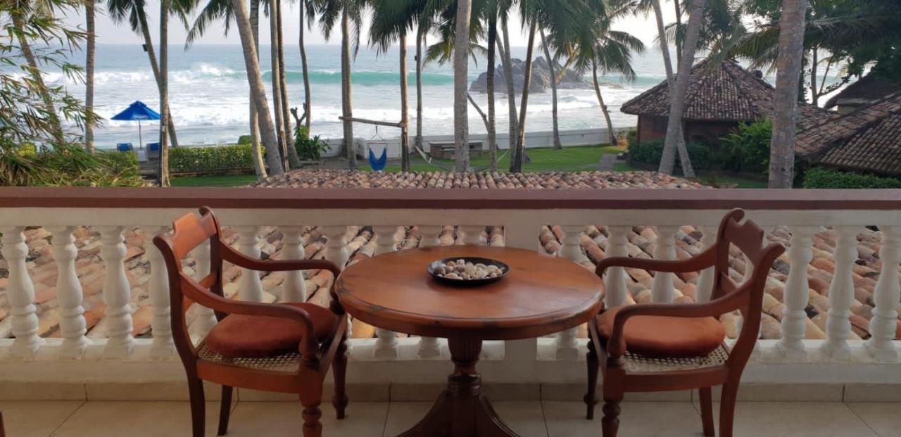 Rockside Cabanas Hotel Unawatuna Luaran gambar